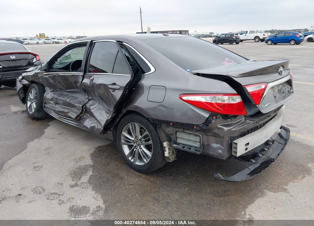 2015 TOYOTA CAMRY SE VIN: 4T1BF1FKXFU066140