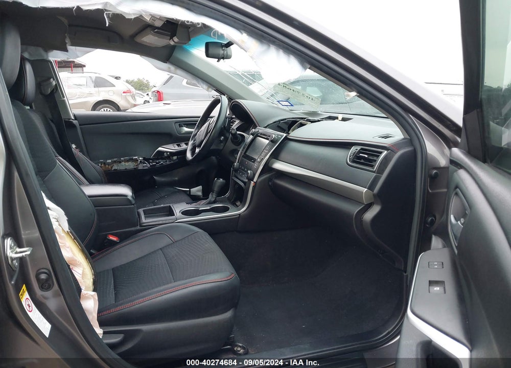 2015 TOYOTA CAMRY SE VIN: 4T1BF1FKXFU066140