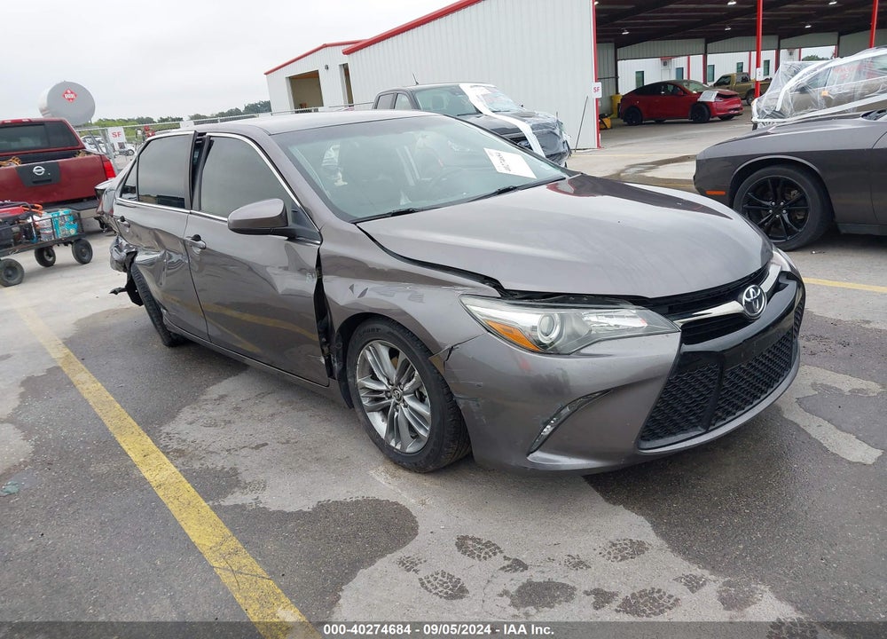 2015 TOYOTA CAMRY SE VIN: 4T1BF1FKXFU066140