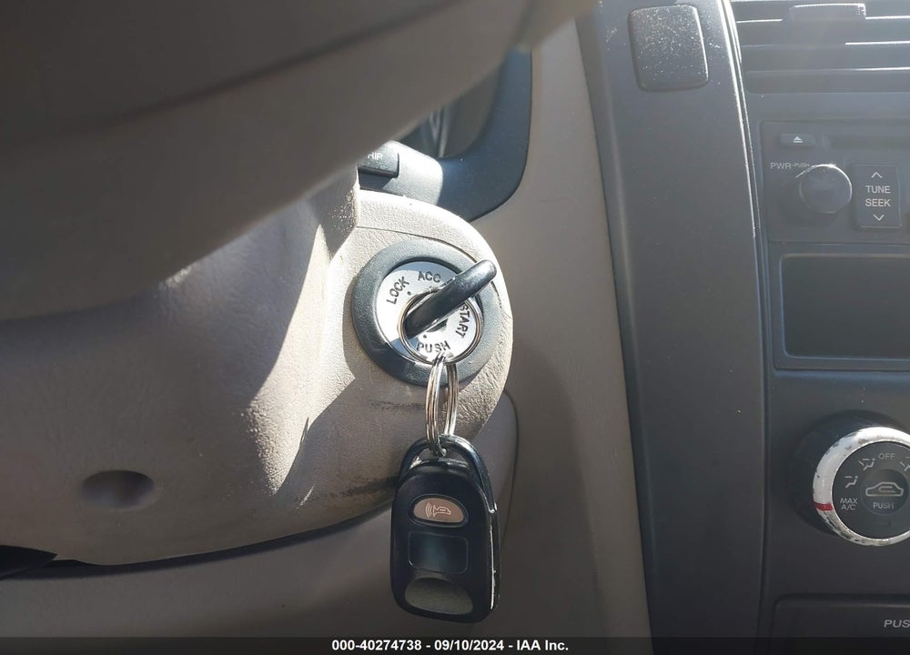 2005 HYUNDAI TUCSON GL VIN: KM8JM72B05U234523