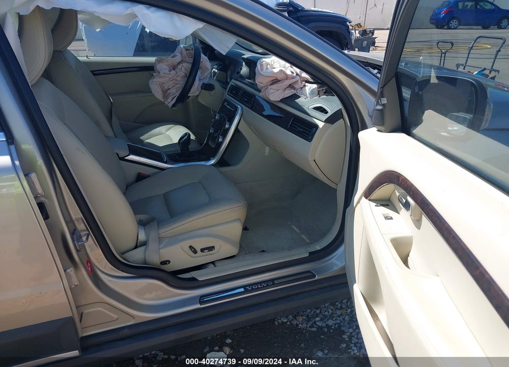 2016 VOLVO XC70 T5 DRIVE-E PLATINUM VIN: YV440MBM6G1251888