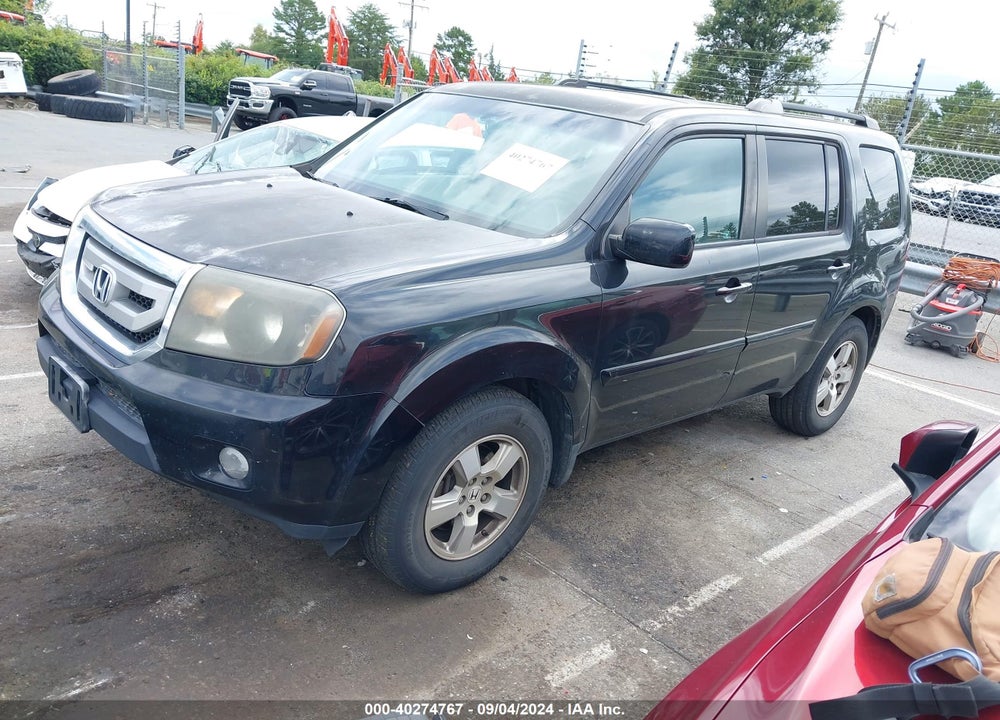 2011 HONDA PILOT EX-L VIN: 5FNYF4H7XBB096296