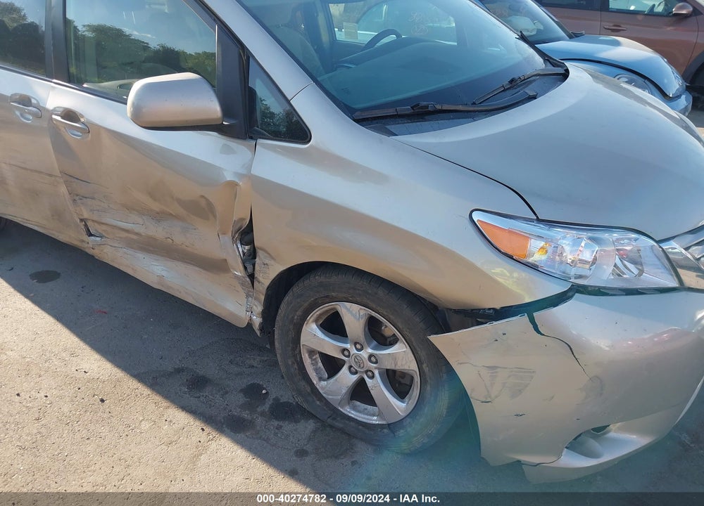 2016 TOYOTA SIENNA LE 8 PASSENGER VIN: 5TDKK3DC7GS724980
