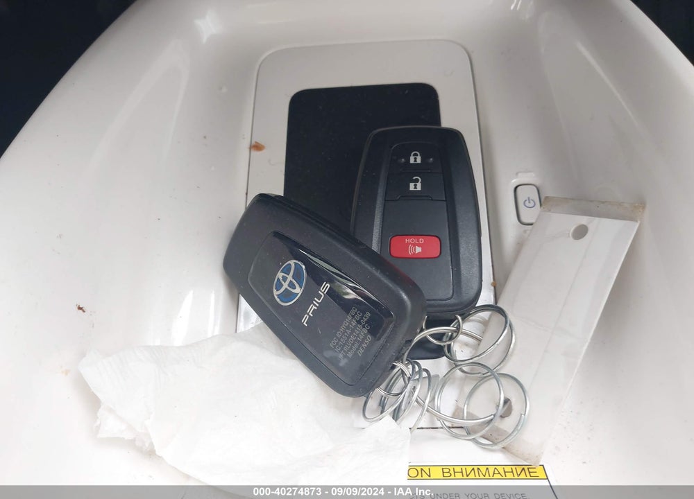 2016 TOYOTA PRIUS FOUR VIN: JTDKARFU5G3007474