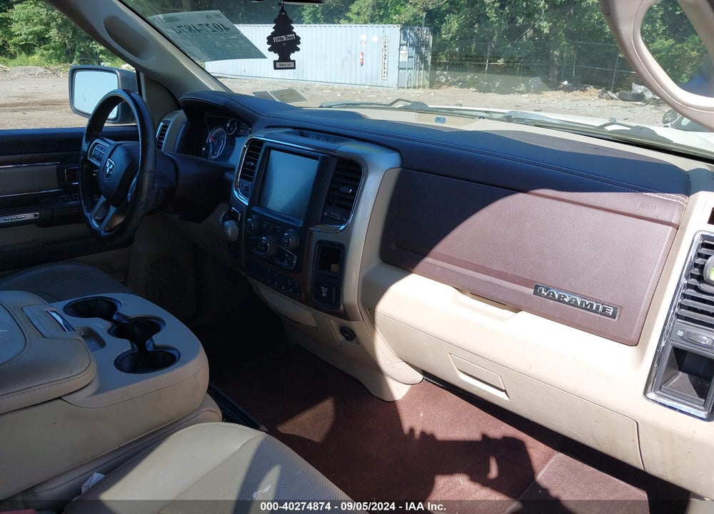 2017 RAM 1500 LAIE  4X4 5'7 BOX VIN: 1C6RR7NG3HS648208