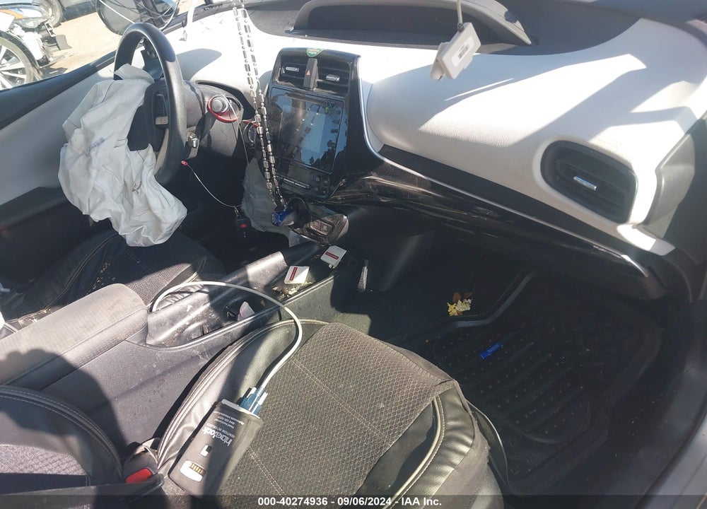 2017 TOYOTA PRIUS TWO VIN: JTDKBRFU3H3028709