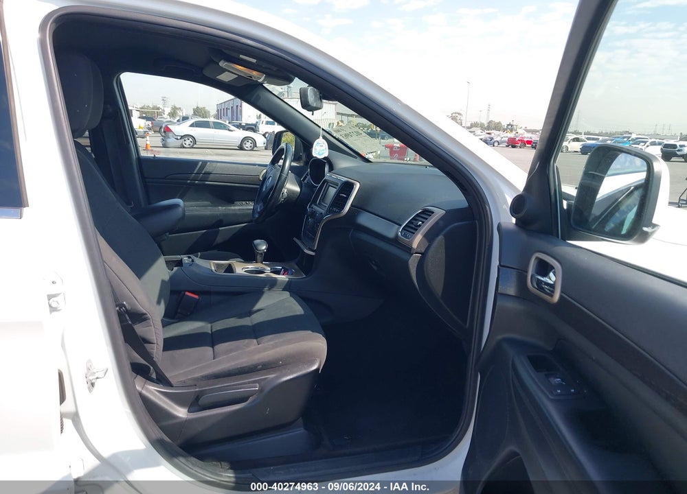 2015 JEEP GRAND CHEROKEE LAREDO VIN: 1C4RJEAGXFC713704