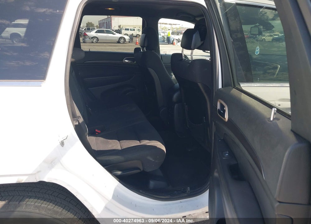 2015 JEEP GRAND CHEROKEE LAREDO VIN: 1C4RJEAGXFC713704