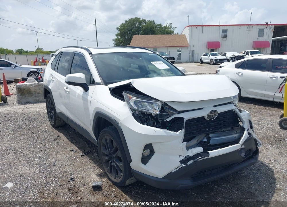 2019 TOYOTA RAV4 XLE PREMIUM VIN: JTMC1RFV9KD013066