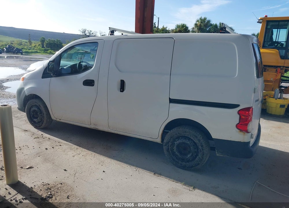 2015 NISSAN NV200 SV VIN: 3N6CM0KN3FK701222