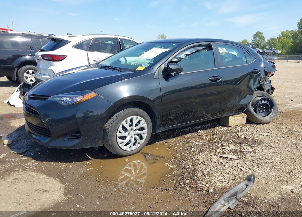 2017 TOYOTA COROLLA LE VIN: 2T1BURHE2HC857312