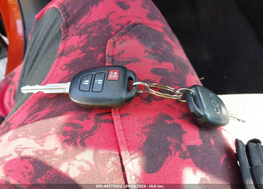 2016 TOYOTA RAV4 LE VIN: 2T3BFREV4GW412976