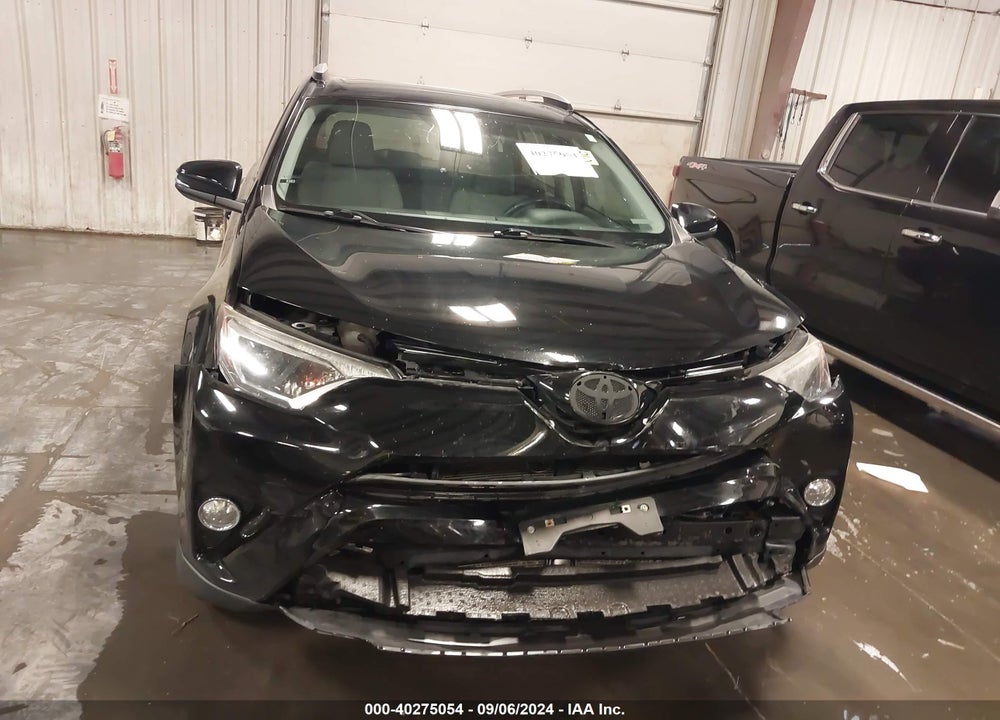 2016 TOYOTA RAV4 XLE VIN: 2T3WFREVXGW250823