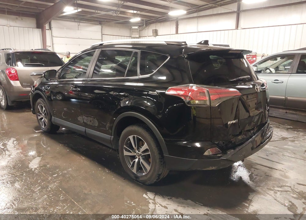 2016 TOYOTA RAV4 XLE VIN: 2T3WFREVXGW250823