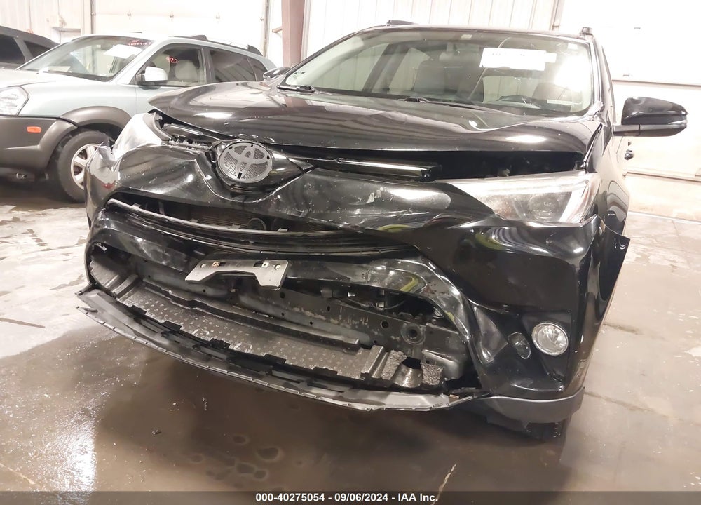 2016 TOYOTA RAV4 XLE VIN: 2T3WFREVXGW250823