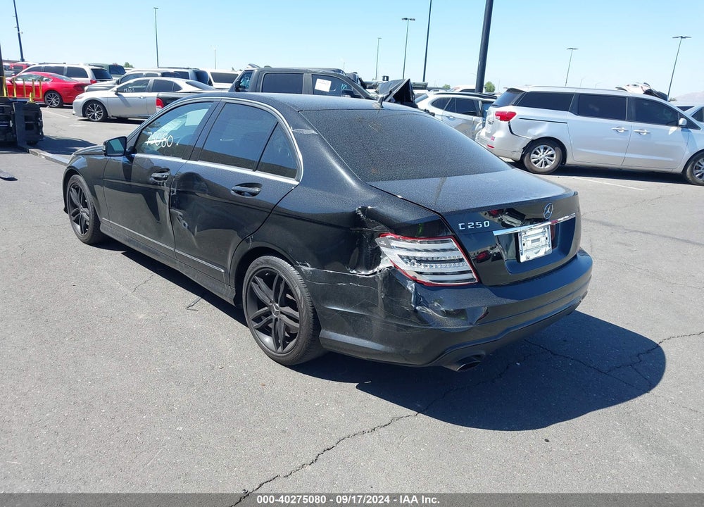 2013 MERCEDES-BENZ C 250 LUXURY/SPORT VIN: WDDGF4HBXDG087712