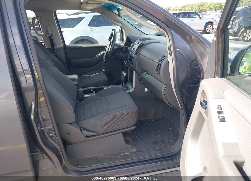 2011 NISSAN PATHFINDER S VIN: 5N1AR1NN2BC633679
