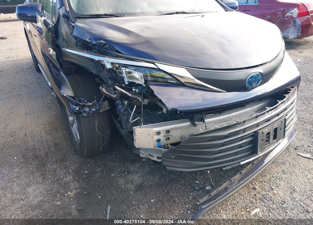 2021 TOYOTA SIENNA XLE VIN: 5TDJSKFC3MS019852