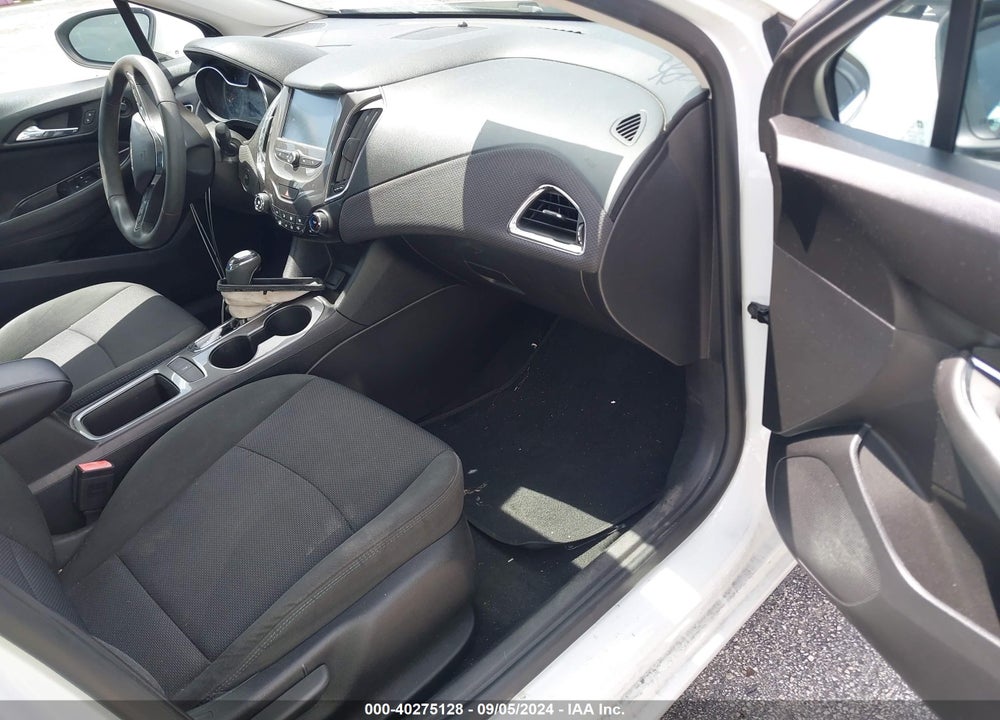 2017 CHEVROLET CRUZE LT AUTO VIN: 1G1BE5SM4H7138403
