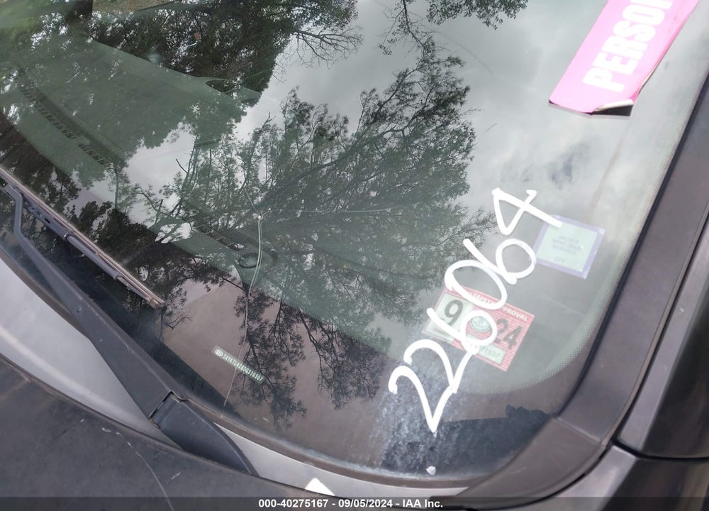 2013 KIA SORENTO LX V6 VIN: 5XYKTDA28DG310307