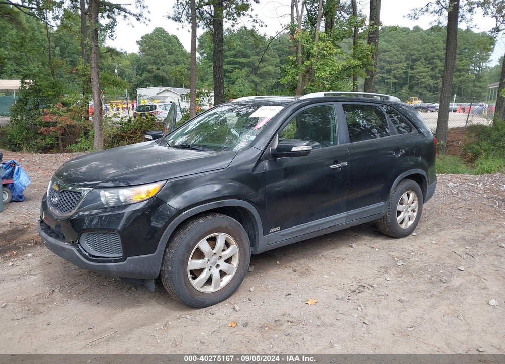 2013 KIA SORENTO LX V6 VIN: 5XYKTDA28DG310307