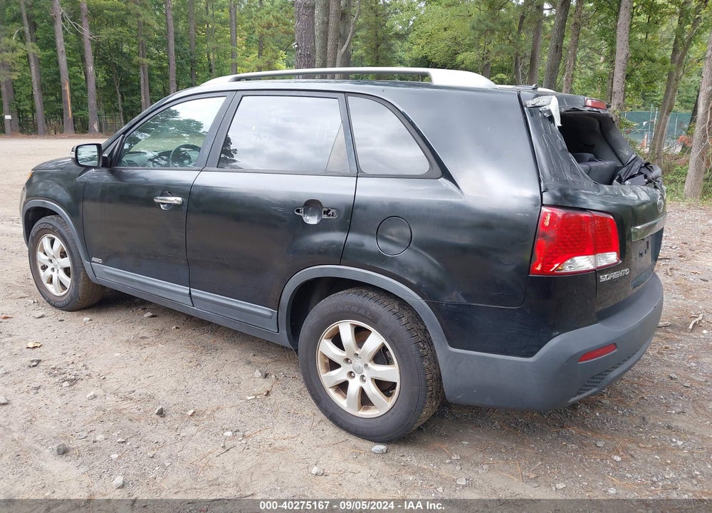 2013 KIA SORENTO LX V6 VIN: 5XYKTDA28DG310307