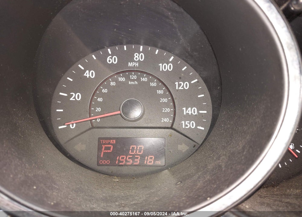 2013 KIA SORENTO LX V6 VIN: 5XYKTDA28DG310307
