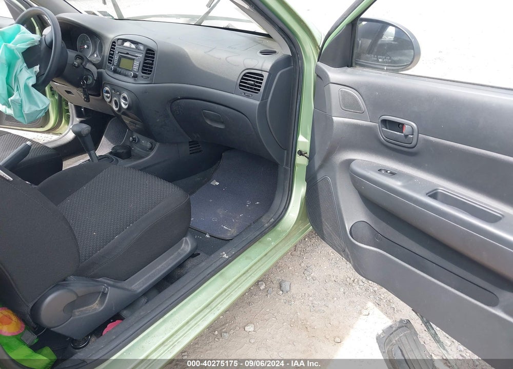 2008 HYUNDAI ACCENT GS VIN: KMHCM36C78U093801