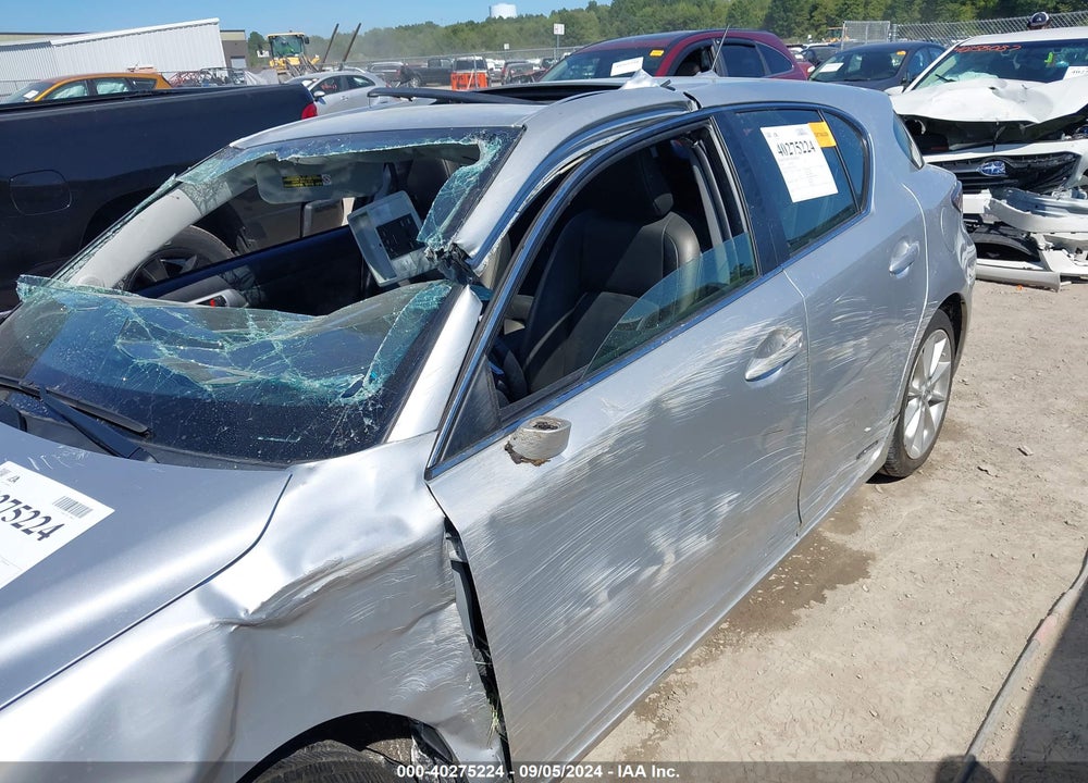 2013 LEXUS CT 200H VIN: JTHKD5BH3D2172318