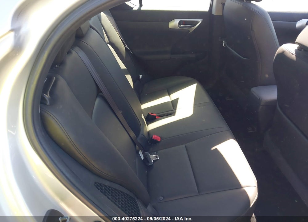 2013 LEXUS CT 200H VIN: JTHKD5BH3D2172318