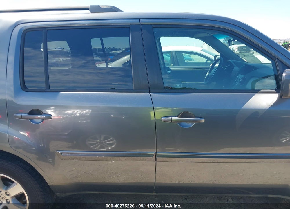 2010 HONDA PILOT EX VIN: 5FNYF3H46AB003174