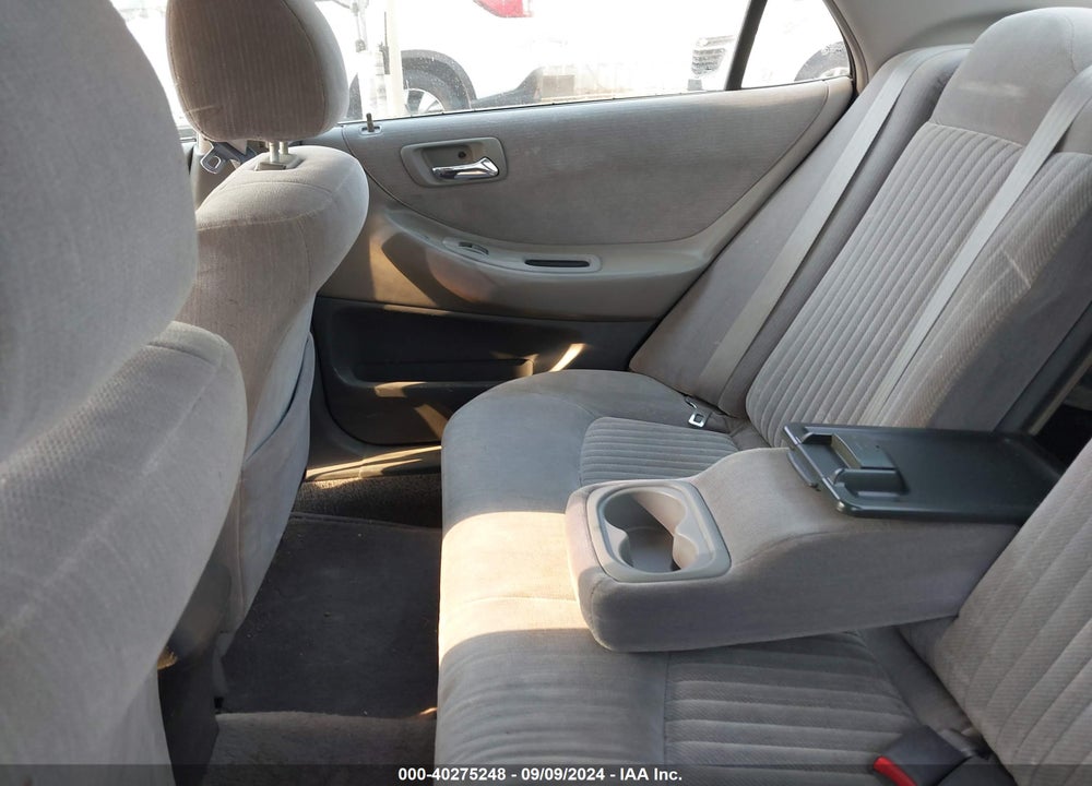 1998 HONDA ACCORD LX VIN: 1HGCG5649WA214022