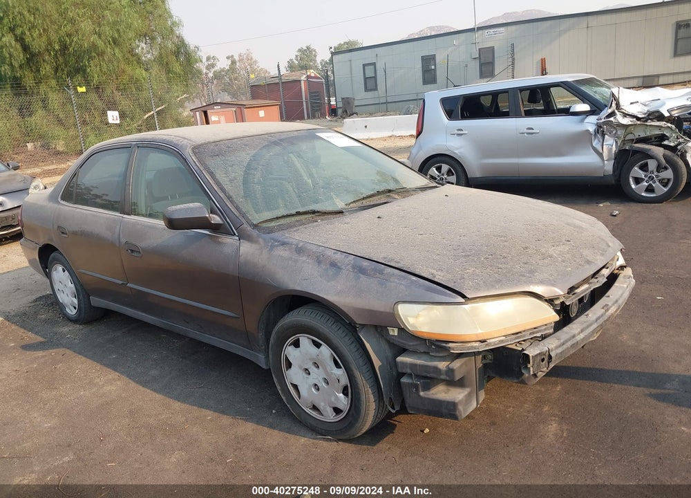 1998 HONDA ACCORD LX VIN: 1HGCG5649WA214022