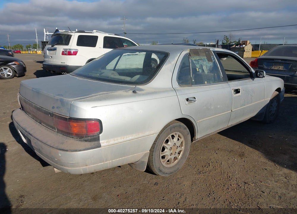1992 TOYOTA CAMRY XLE VIN: JT2SK13E2N0086007