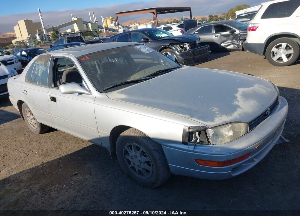 1992 TOYOTA CAMRY XLE VIN: JT2SK13E2N0086007