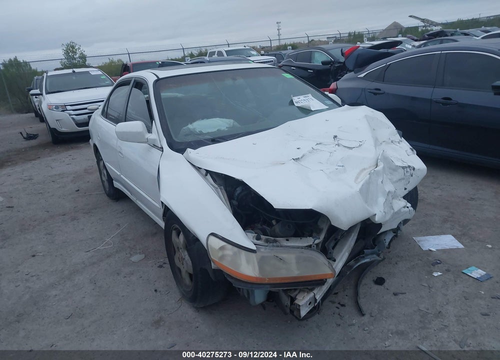 2000 HONDA ACCORD 3.0 EX VIN: 1HGCG1652YA014636