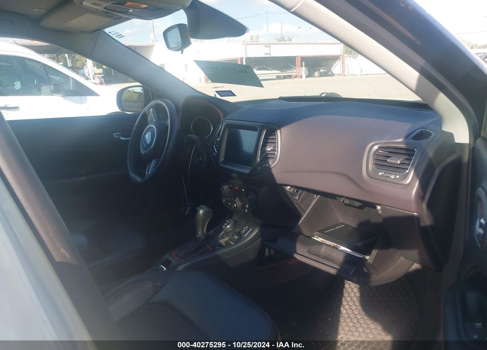 2019 JEEP COMPASS TRAILHAWK 4X4 VIN: 3C4NJDDB4KT660571