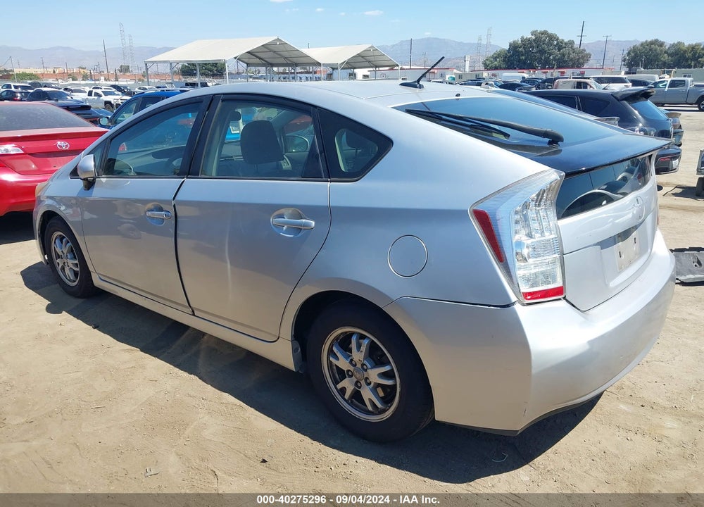 2011 TOYOTA PRIUS THREE VIN: JTDKN3DU8B1364916