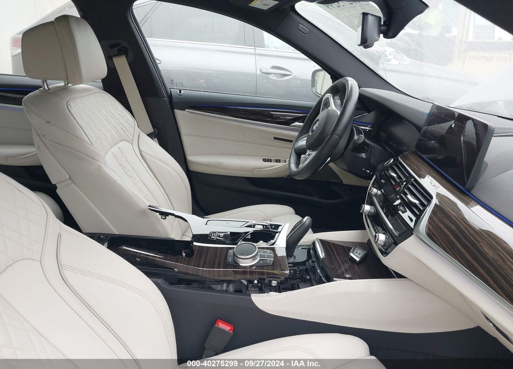 2022 BMW M550 I XDRIVE VIN: WBA13BK01NCJ50139