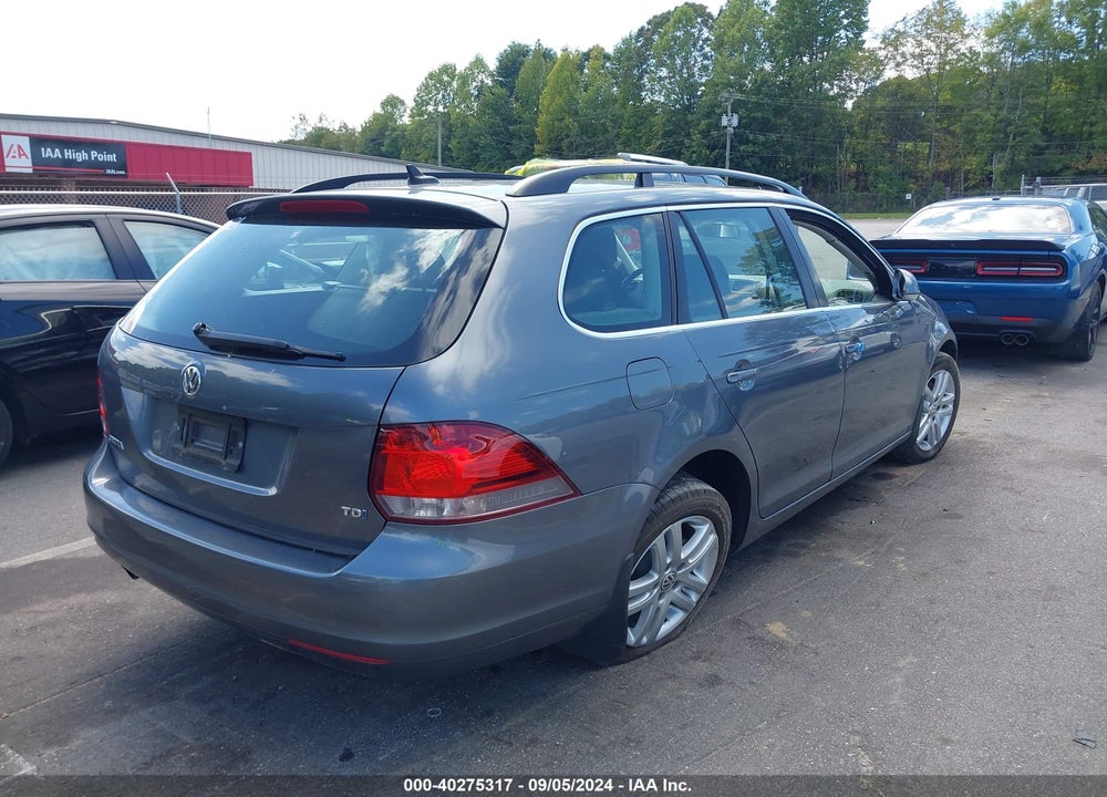 2014 VOLKSWAGEN JETTA SPORTWAGEN 2.0L TDI VIN: 3VWPL7AJ4EM620633