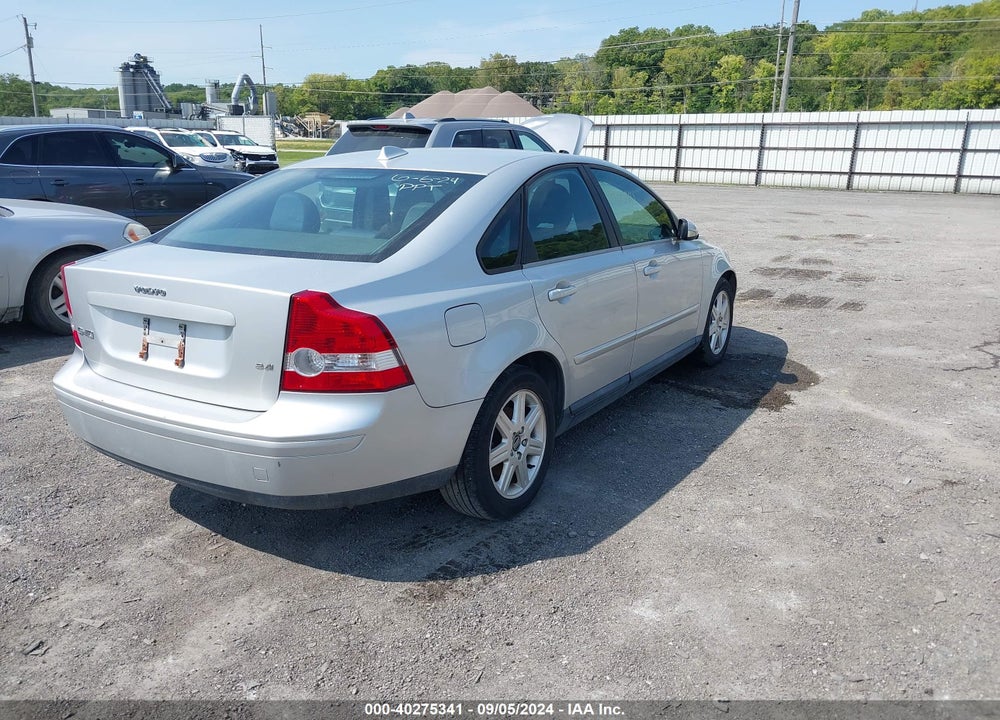 2005 VOLVO S40 2.4I VIN: YV1MS382252103638