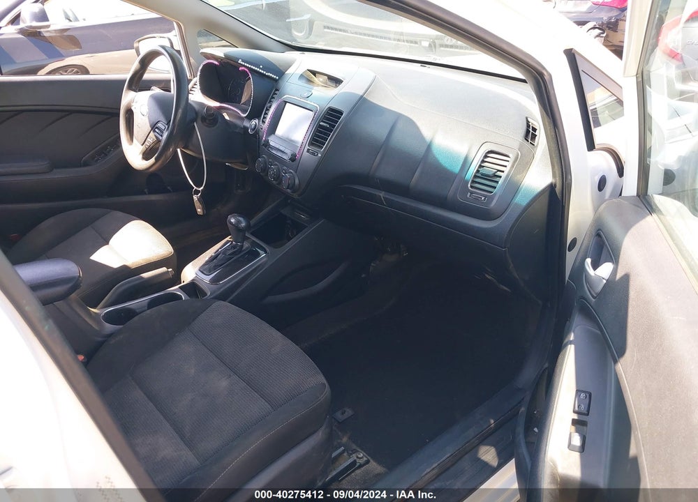 2017 KIA FORTE LX VIN: KNAFK5A80H5679866