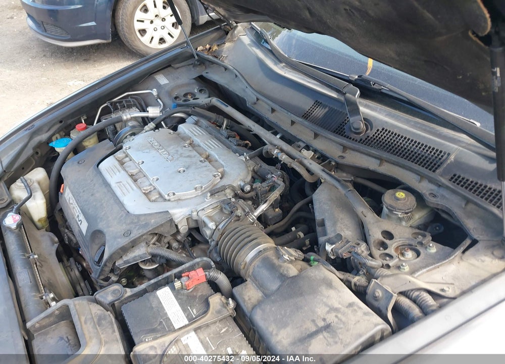 2011 HONDA ACCORD 3.5 EX-L VIN: 1HGCP3F88BA010555