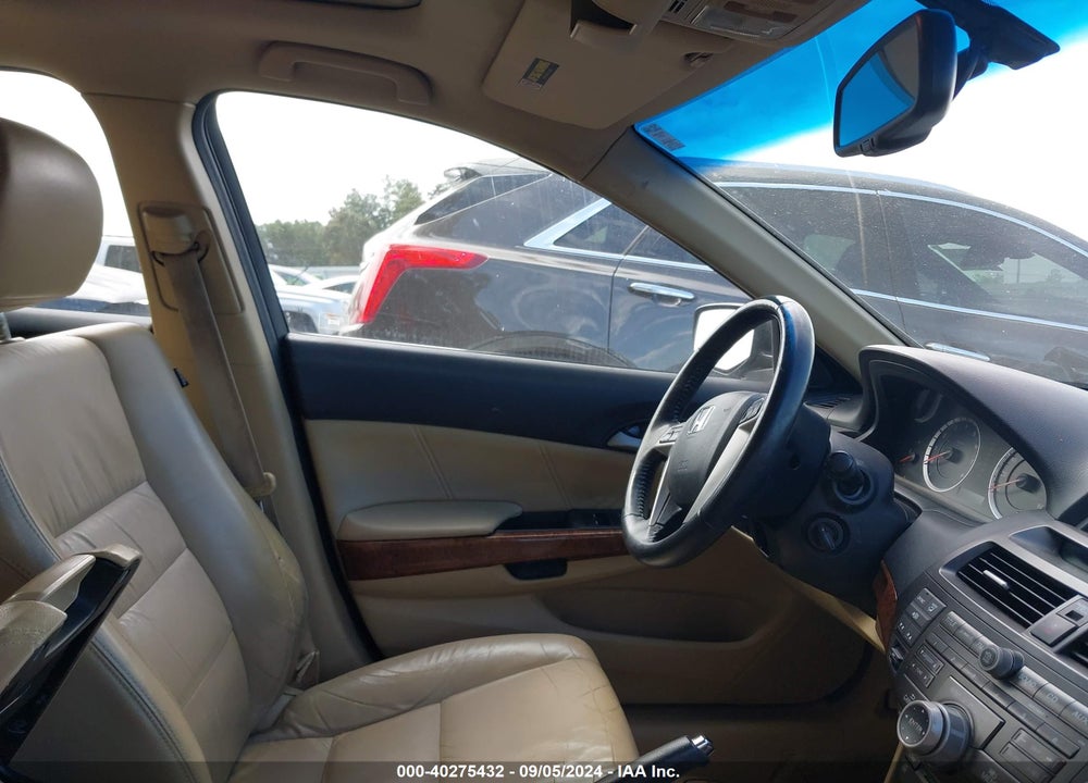 2011 HONDA ACCORD 3.5 EX-L VIN: 1HGCP3F88BA010555