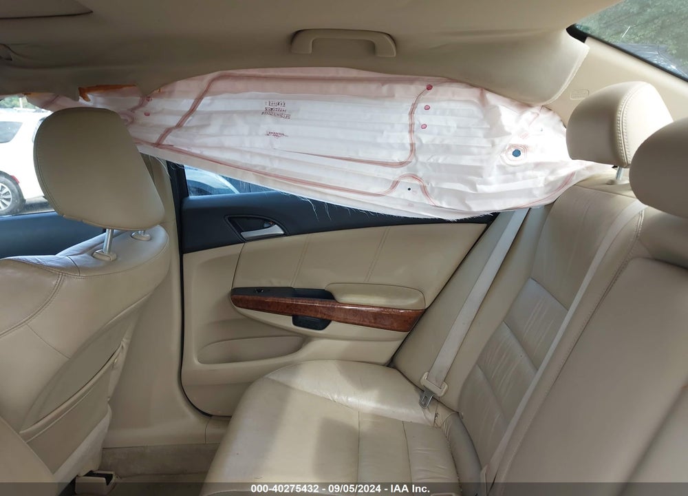2011 HONDA ACCORD 3.5 EX-L VIN: 1HGCP3F88BA010555