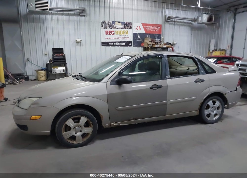 2007 FORD FOCUS S/SE/SES VIN: 1FAHP34N77W139108