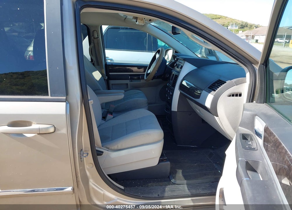 2009 DODGE GRAND CARAVAN VIN: 2D8HN541X9R658207