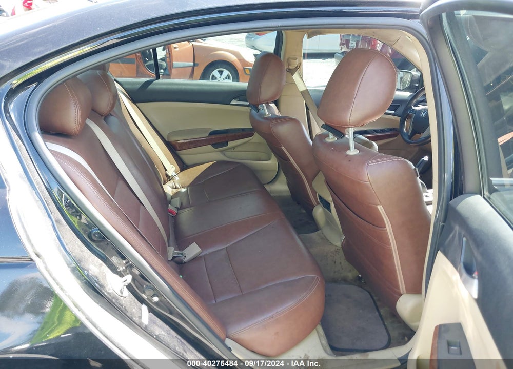 2011 HONDA ACCORD 2.4 EX VIN: 1HGCP2E76BA047168