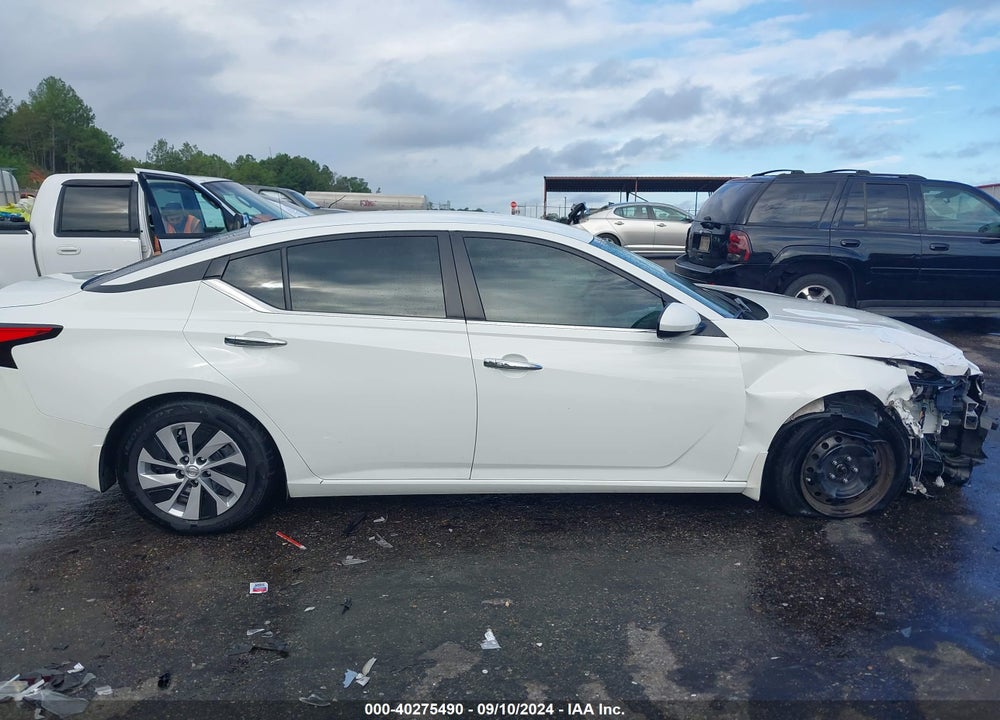 2022 NISSAN ALTIMA S FWD VIN: 1N4BL4BV0NN300590
