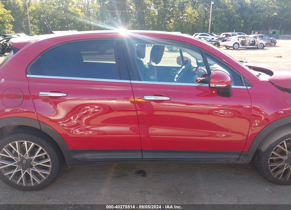 2018 FIAT 500X LOUNGE FWD VIN: ZFBCFXDB4JP638330